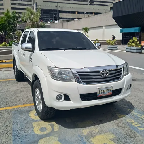 Toyota Hilux 2017 Blanco Caracas
