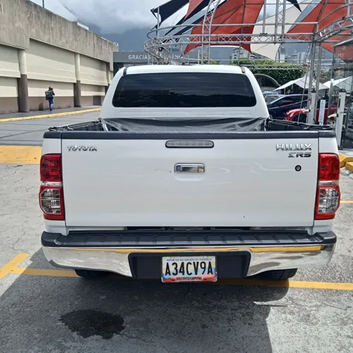 Toyota Hilux 2017 Blanco Caracas