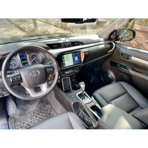 Toyota Hilux 2025 Gris Caracas