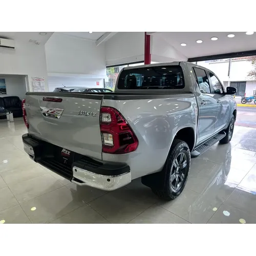 Toyota Hilux 2026 Plateado Caracas