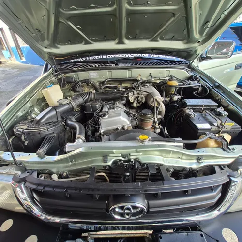 Toyota Hilux 2005 Verde Caracas