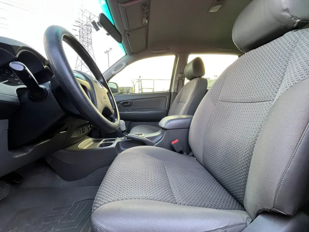 Toyota Hilux Sport 2015 Plateado Valencia