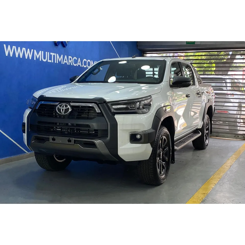 Toyota Hilux adventure 2025 Blanco Caracas