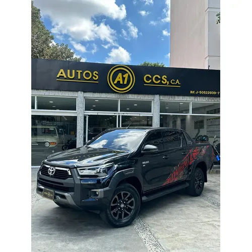 Toyota Hilux Adventure 2025 Negro Caracas