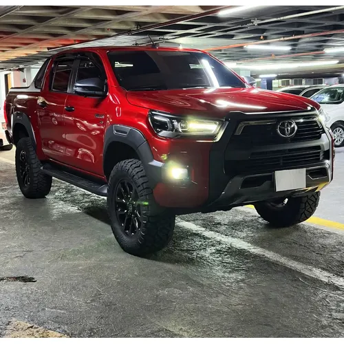 Toyota Hilux Adventure 2023 Rojo Caracas