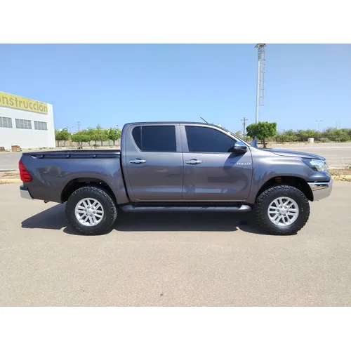 Toyota Hilux 2020 Gris Punto Fijo