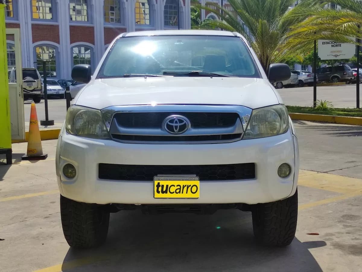 Toyota Hilux Blanca Modelo 2011