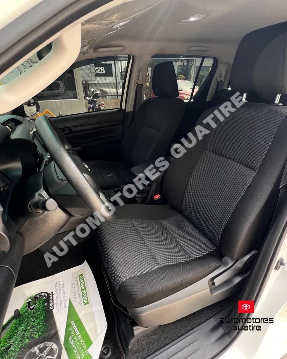 Toyota Hilux Dubai 2022 Blanco