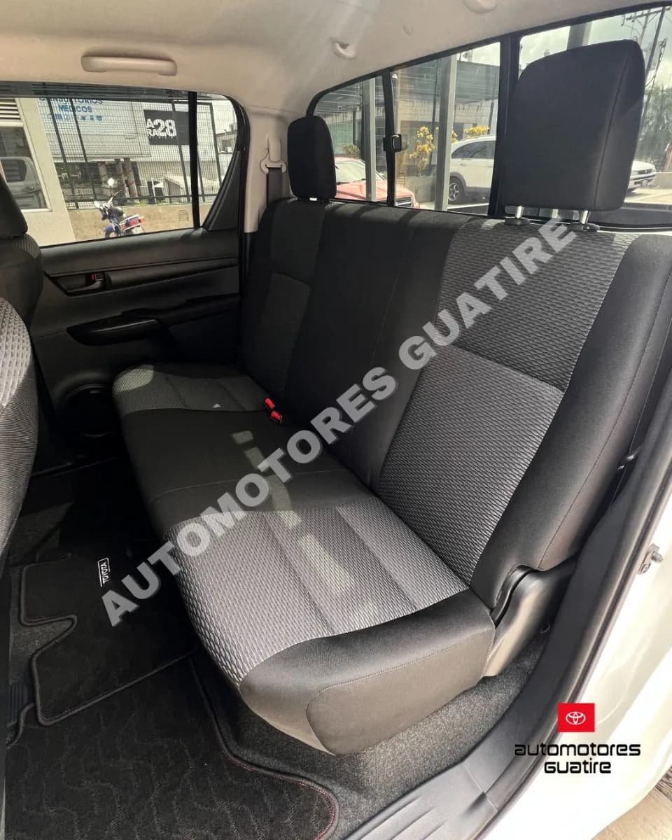 Toyota Hilux Dubai 2022 Blanco