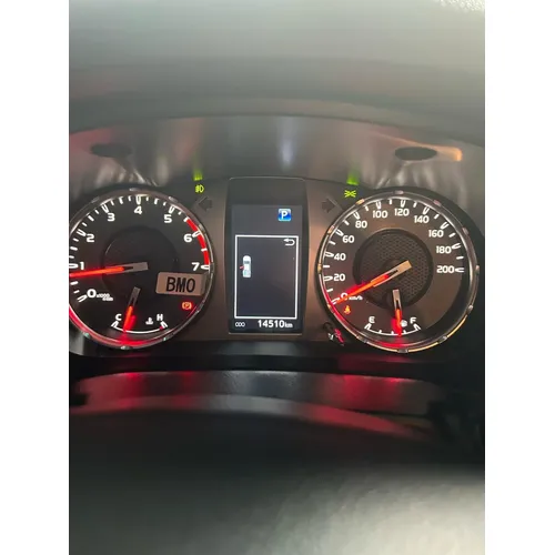 Toyota Hilux GR 2024 Blanco Caracas