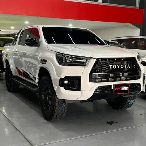 Toyota Hilux GR 2023 Blanco Caracas