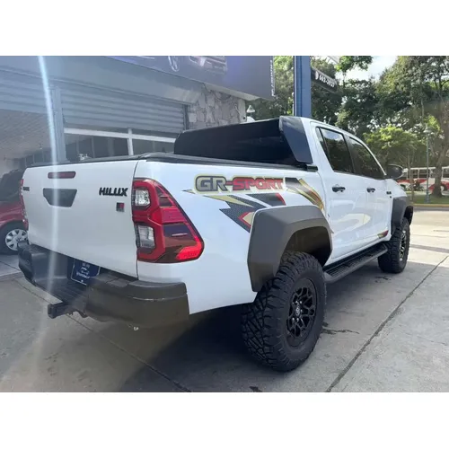 Toyota Hilux GR 2024 Blanco Caracas