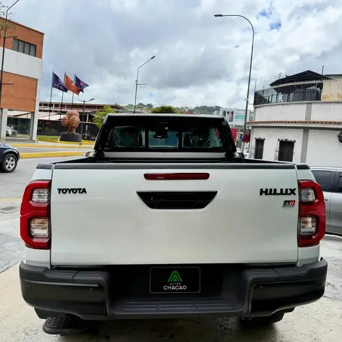 Toyota Hilux GR Sport 2025 Blanco Caracas