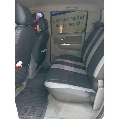 Toyota Hilux Kavak 2011 Plateado Maracay