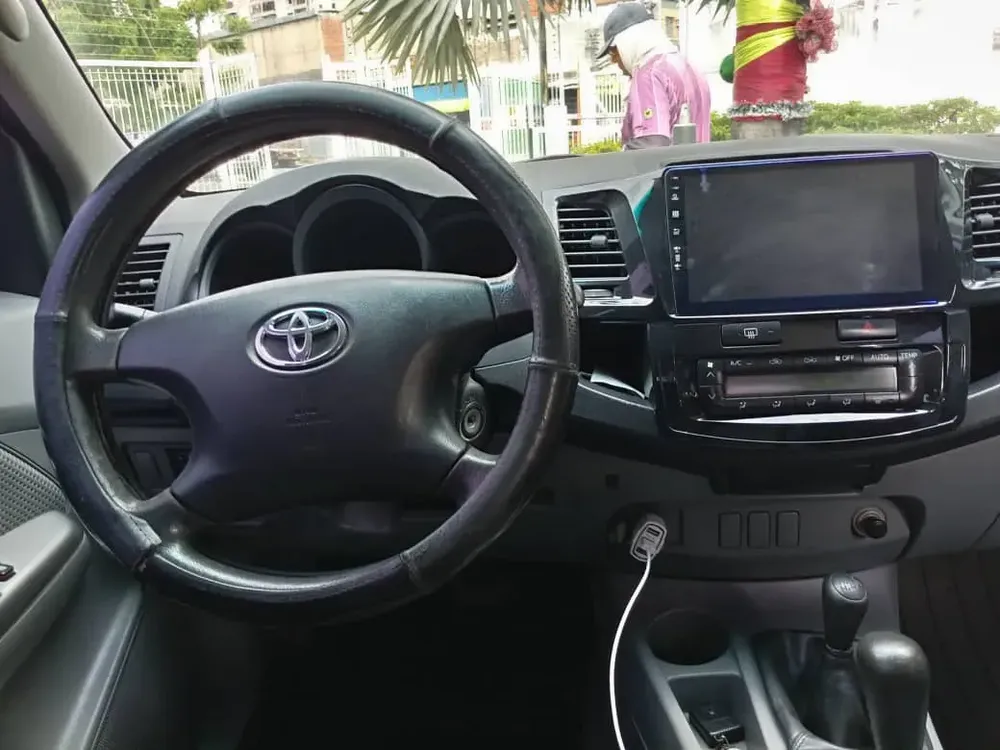 Toyota Hilux Kavak 2011 Plateado Maracay
