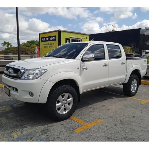 Toyota Hilux - Kavak