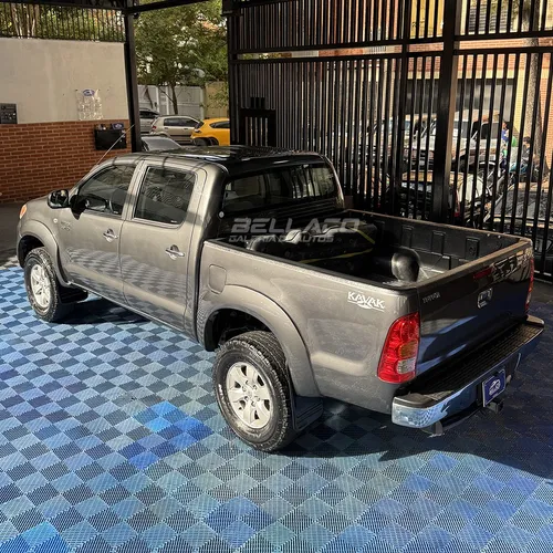 Toyota Hilux Kavak 2008 Gris Caracas