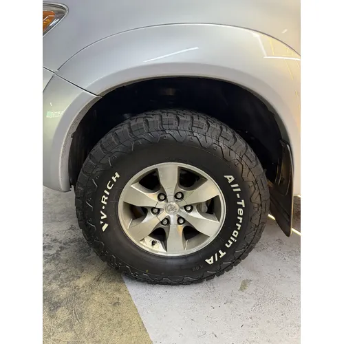 Toyota Hilux Kavak 2008 Gris Caracas