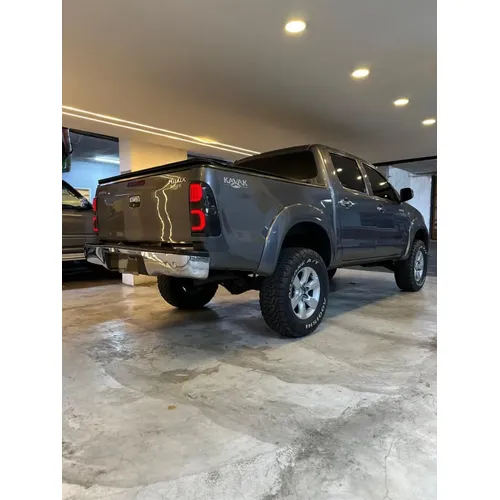 Toyota Hilux Kavak 2008 Gris Caracas