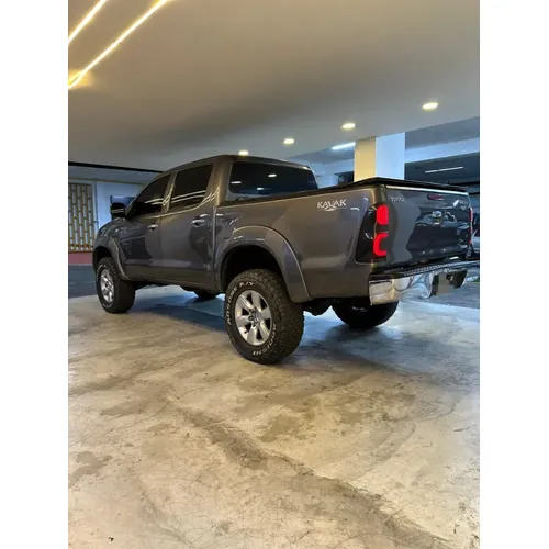 Toyota Hilux Kavak 2008 Gris Caracas