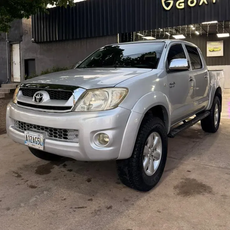 Toyota Hilux Kavak 2011 Negro Caracas