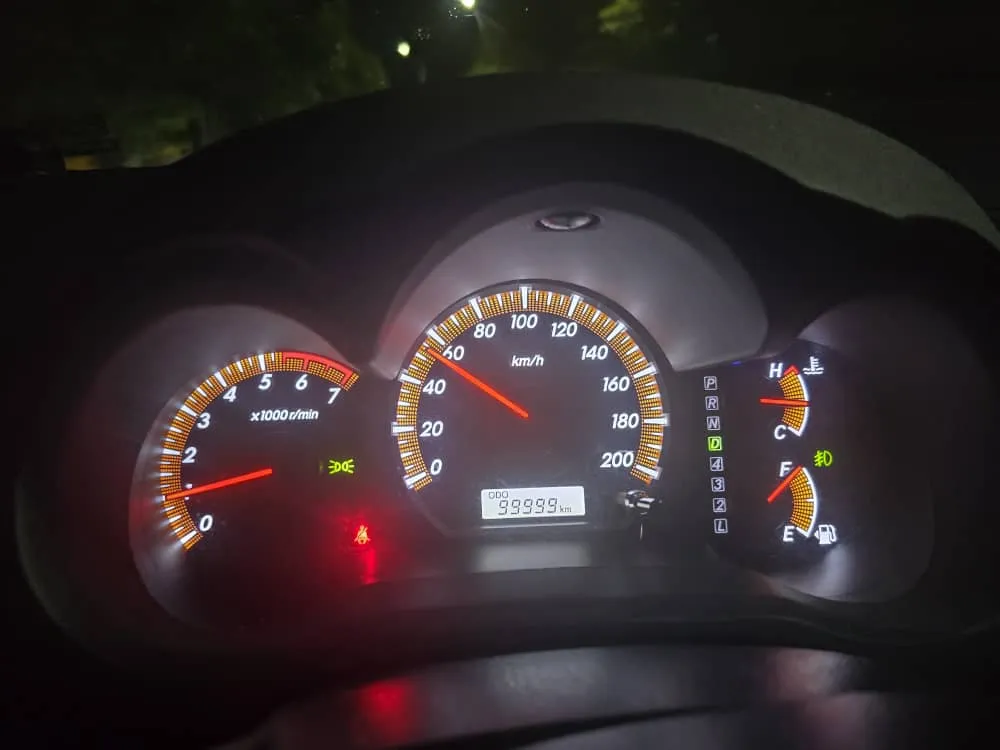 Toyota Hilux Kavak 2015 Plateado Caracas