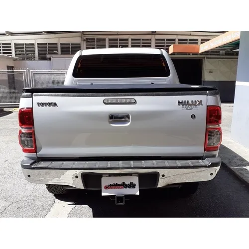 Toyota Hilux Kavak 2015 Plateado Caracas
