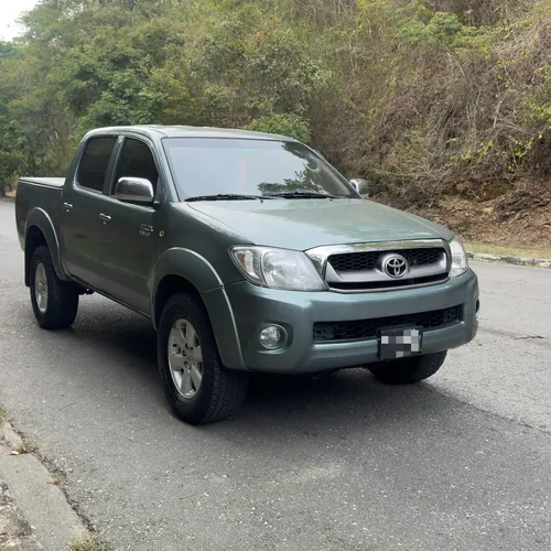 Toyota Hilux Kavak 2012 Verde Caracas