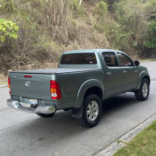 Toyota Hilux Kavak 2012 Verde Caracas