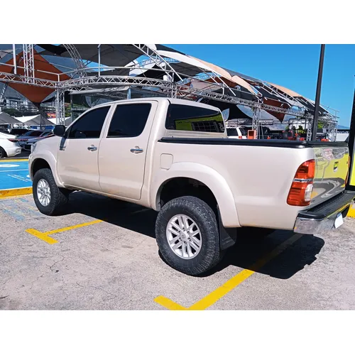 Toyota Hilux Kavak 2015 Beige Caracas