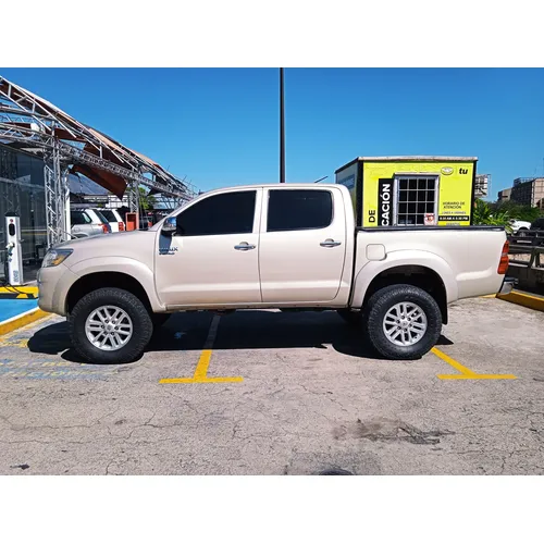 Toyota Hilux Kavak 2015 Beige Caracas