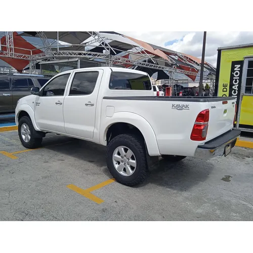 Toyota Hilux Kavak 2009 Blanco Caracas