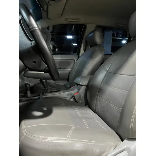 Toyota Hilux Kavak 2008 Gris Caracas
