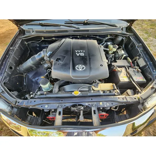 Toyota Hilux Kavak 2013 Azul Guatire