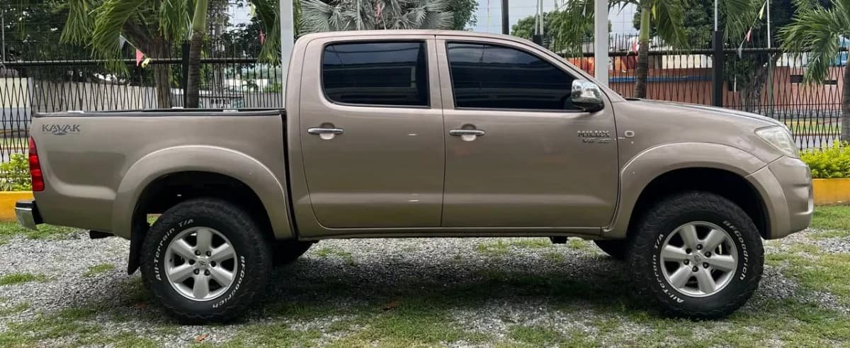 Toyota Hilux Kavak Modelo 2011 Dorado