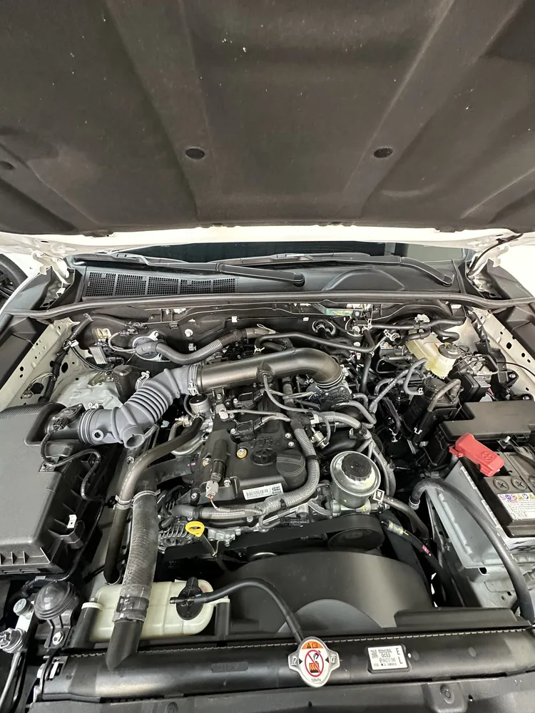 Toyota Hilux SR5 2025 Blanco Caracas