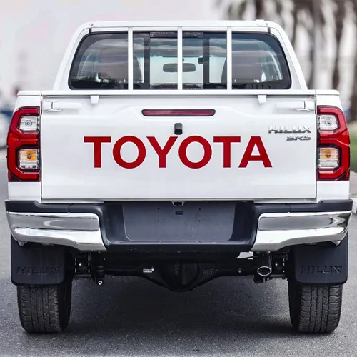 Toyota Hilux SR5 2026 Blanco Caracas