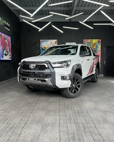 Toyota Hilux Sr5 Adventure