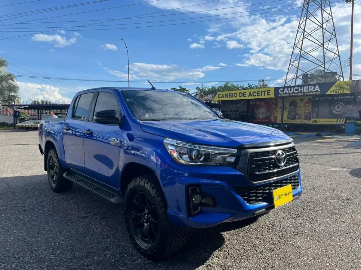 Toyota Hilux Srv Azul Modelo 2020