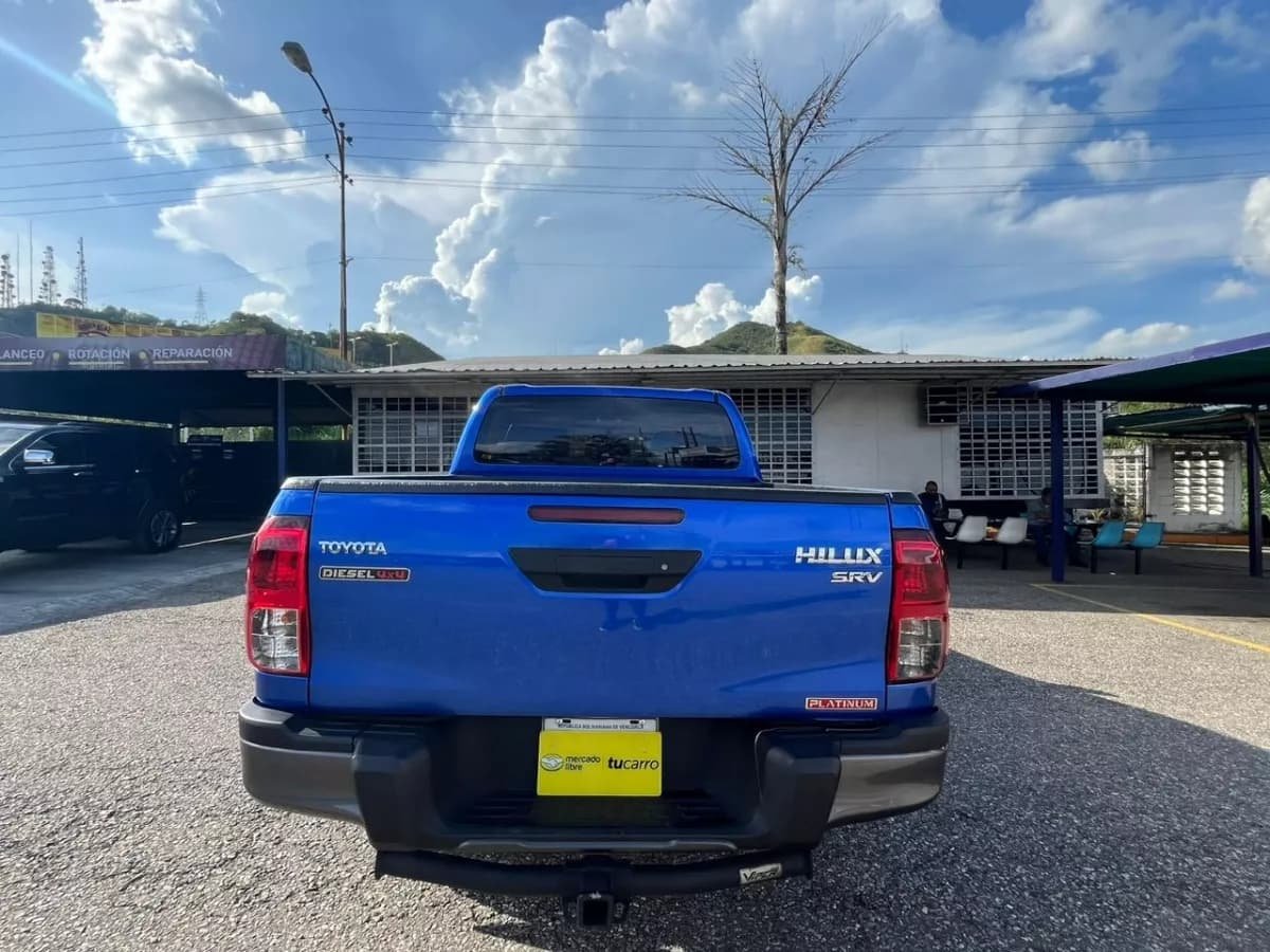 Toyota Hilux Srv Azul Modelo 2020