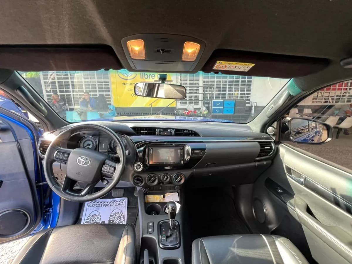 Toyota Hilux Srv Azul Modelo 2020