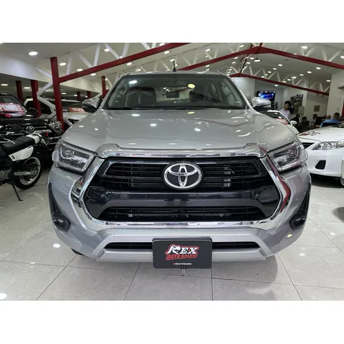 Toyota Hilux 2026 Plateado Caracas