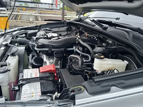 Toyota Hilux SRX 2024 Gris Caracas