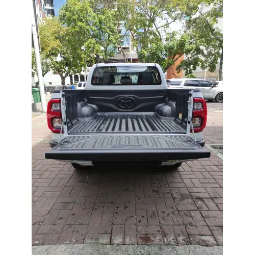 Toyota Hilux SR.X 2025 Blanco Caracas