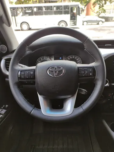 Toyota Hilux SR.X 2025 Blanco Caracas