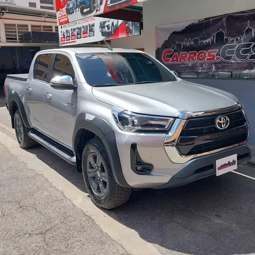 Toyota Hilux SR.X 2025 Plateado Caracas