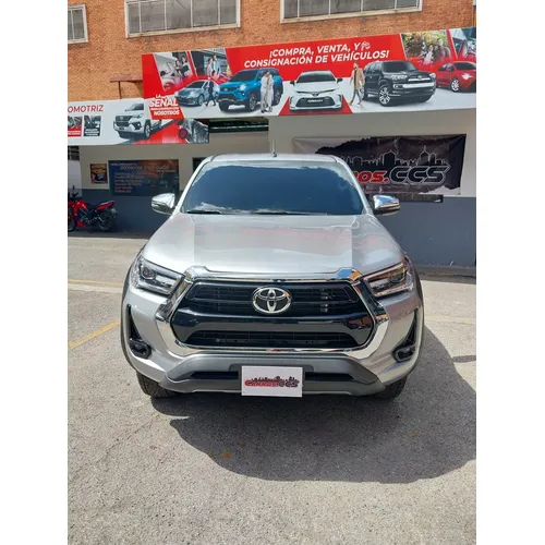 Toyota Hilux SR.X 2025 Plateado Caracas