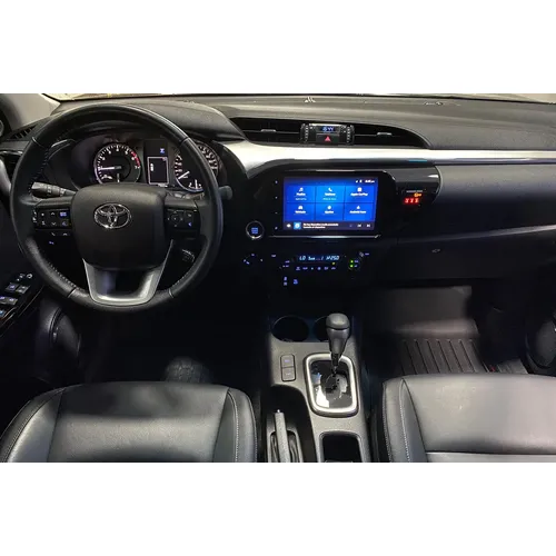 Toyota Hilux SRX 2023 Gris Caracas