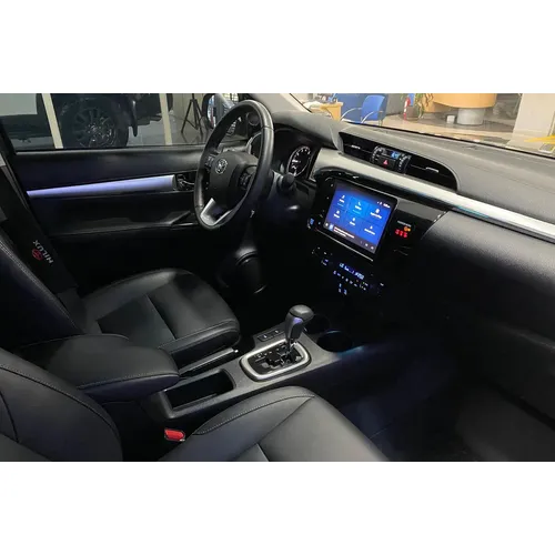 Toyota Hilux SRX 2023 Gris Caracas
