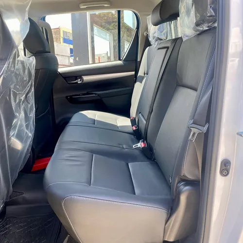 Toyota Hilux SRX 2025 Blanco Caracas